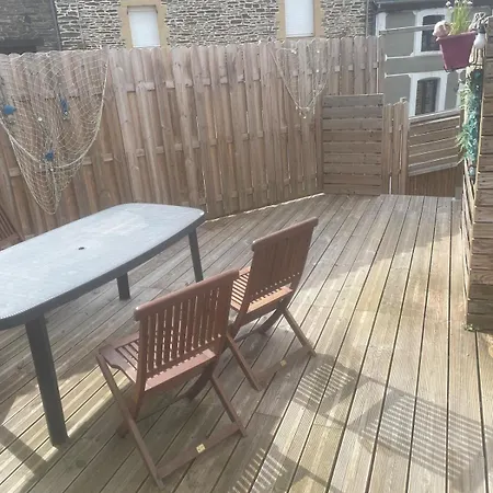 Charmante Maison De *